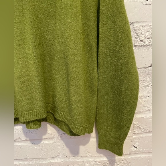 Amazing Green Sweater NWT - Picture 5 of 5